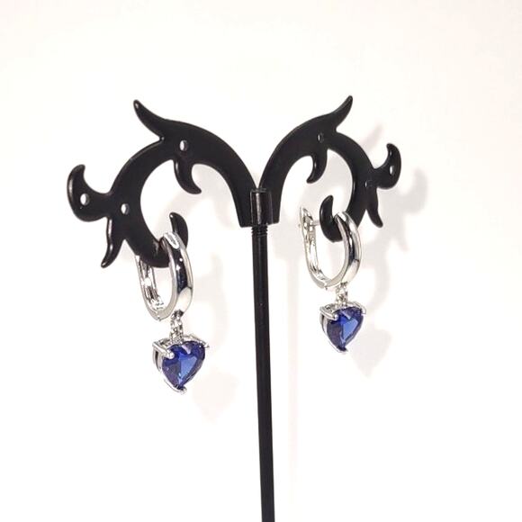 925 Sterling Silver Earrings Blue Synthetic Heart Valentine Gemstones Gift New!! - Picture 1 of 6